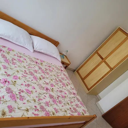 Sahic 3 Apartment Funtana